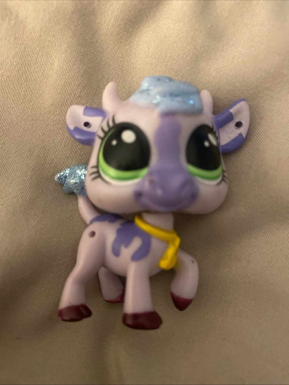 Authentic Littlest Pet Shop (LPS) #4084 Clara Cowper